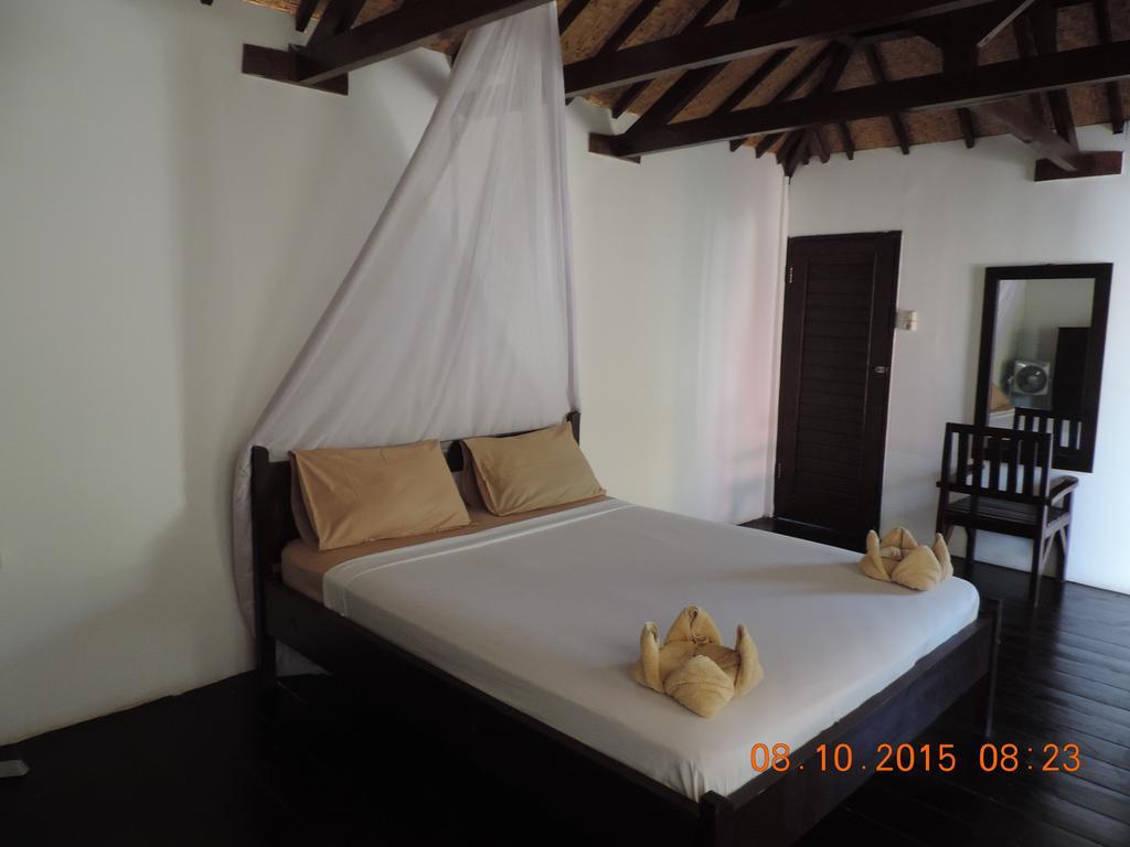 Yaya Bungalows Blue Coral Gili Meno Habitación foto