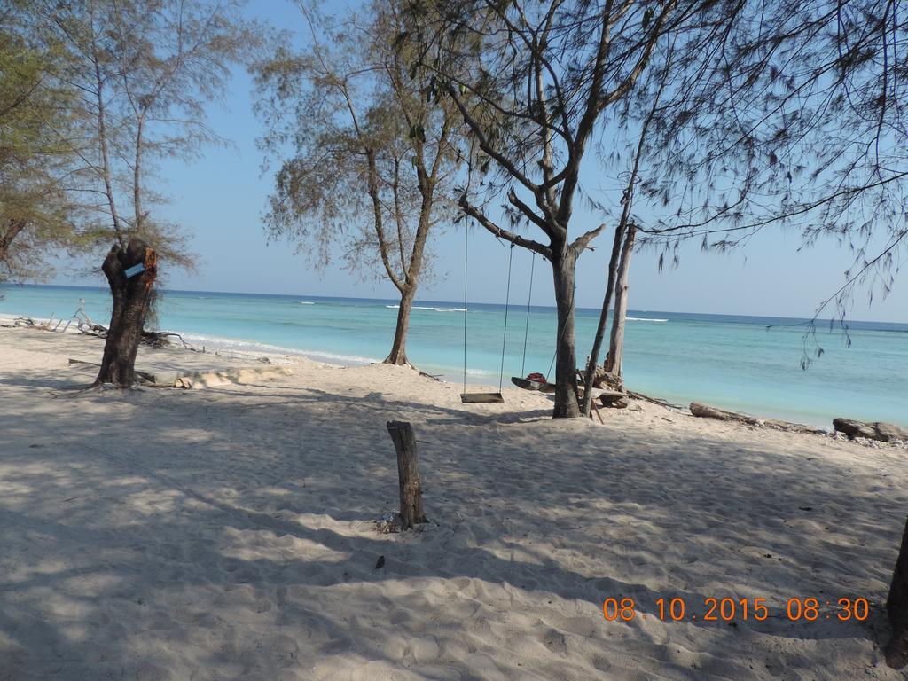 Yaya Bungalows Blue Coral Gili Meno Habitación foto