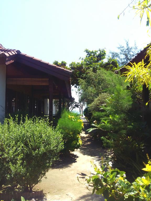 Yaya Bungalows Blue Coral Gili Meno Exterior foto